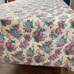 Vintage shabby cottage floral rectangular tablecloth 109” x 51”